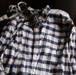 White and black stripped colar shirt